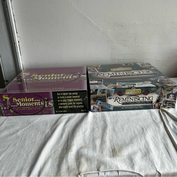 Lot of 2 New TDC Board Games Senior Moments & Reminiscing - Picture 2 of 7